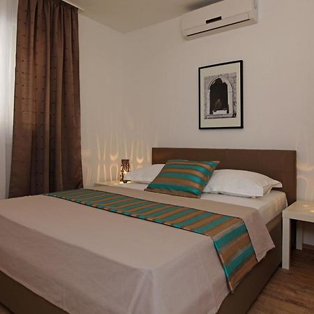 Iris Apartments Bol (Adults Only) Exterior photo